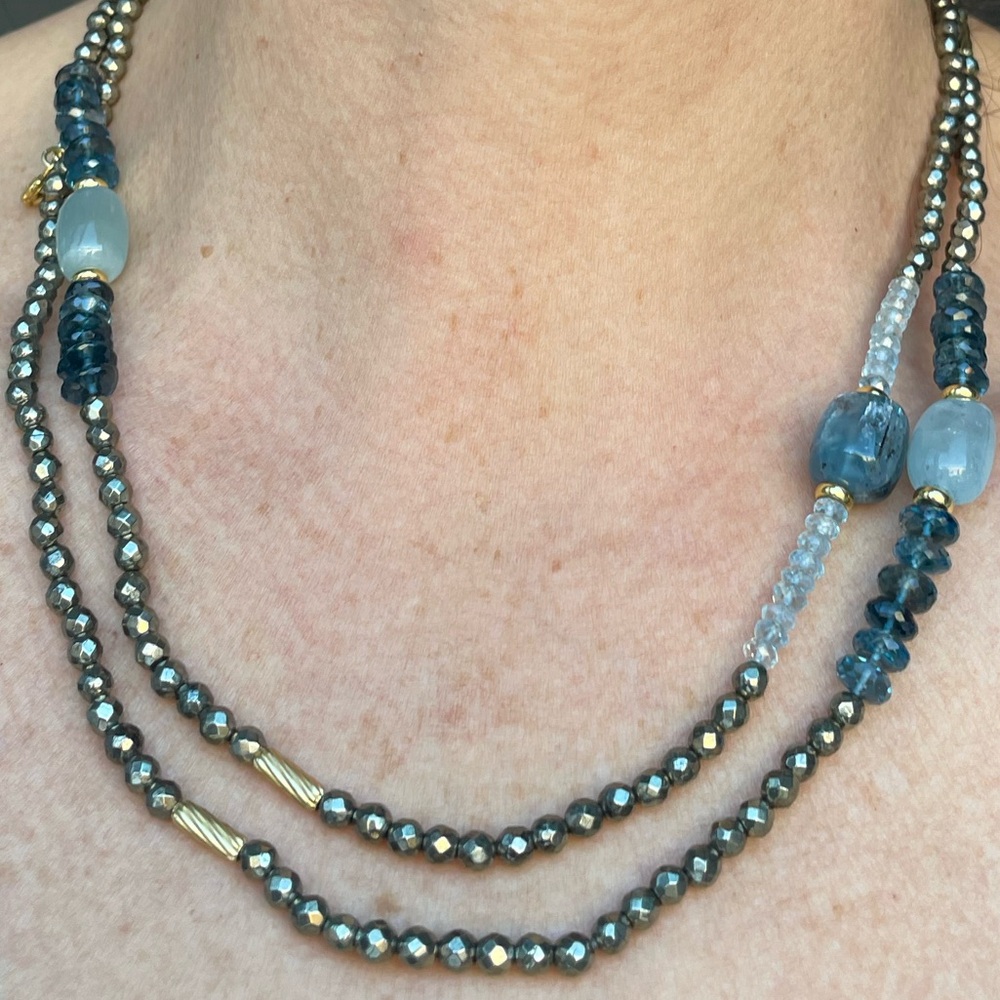 David Yurman 18k Tweejoux Necklace with aquamarine, blue topaz, & hematite beads - Picture 7 of 11